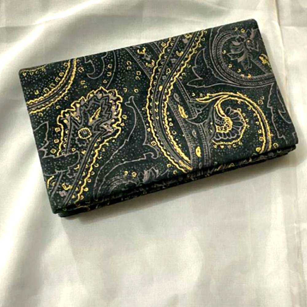 Vintage Handmade Purse 👛 clutch